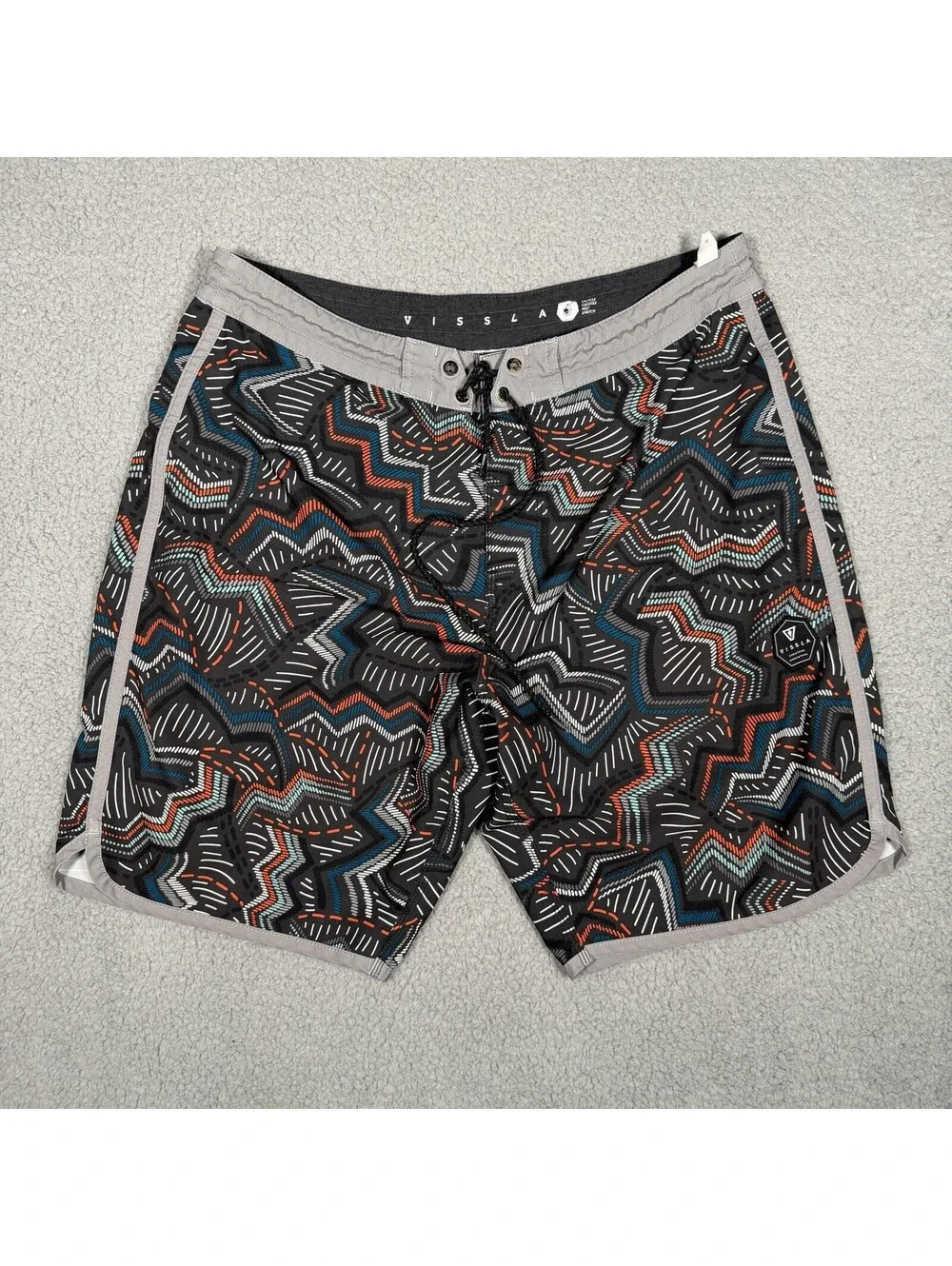 Vissla Board Shorts Tribal Aztec Performance Athletic Surf Water Mens Size 36